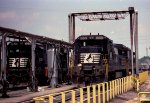 NS 8668 at the fuel racks